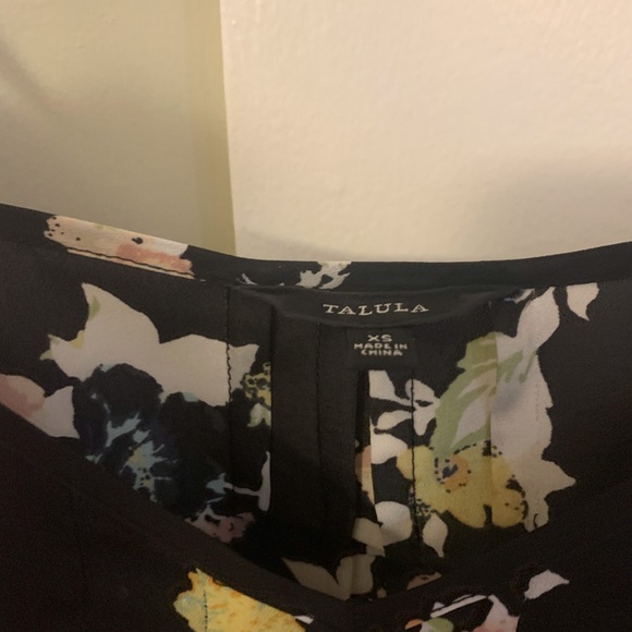 Silk floral Talula top from Aritzia - Picture 2 of 2